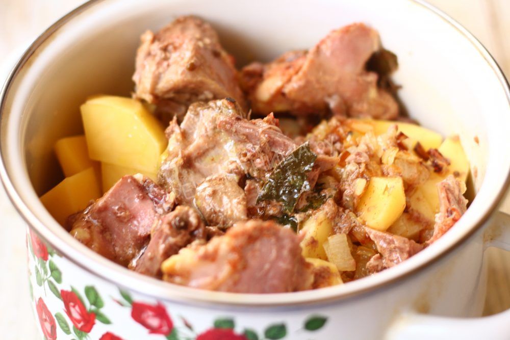 Рецепт картошка с курицей тушеная в кастрюле пошаговый фото