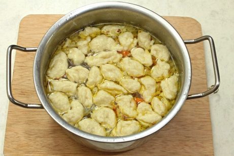 Куриный суп с клецками - фото шаг 9