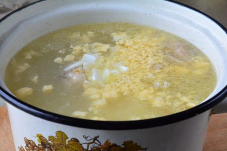Суп из консервированного щавеля - фото шаг 6