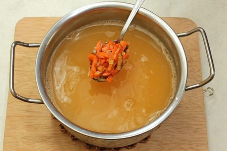 Гороховый суп с фрикадельками - фото шаг 8