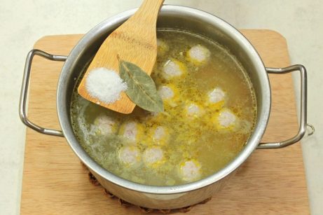 Картофельный суп с фрикадельками - фото шаг 8