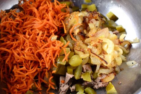 Салат из печени и корейской моркови - фото шаг 5
