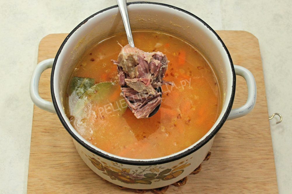 Гороховый суп с тушенкой - фото шаг 9
