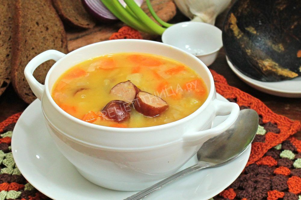Гороховый суп с охотничьими колбасками