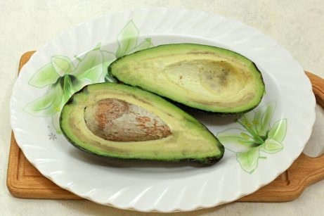 Соус Гуакамоле из авокадо – классический рецепт - фото шаг 1