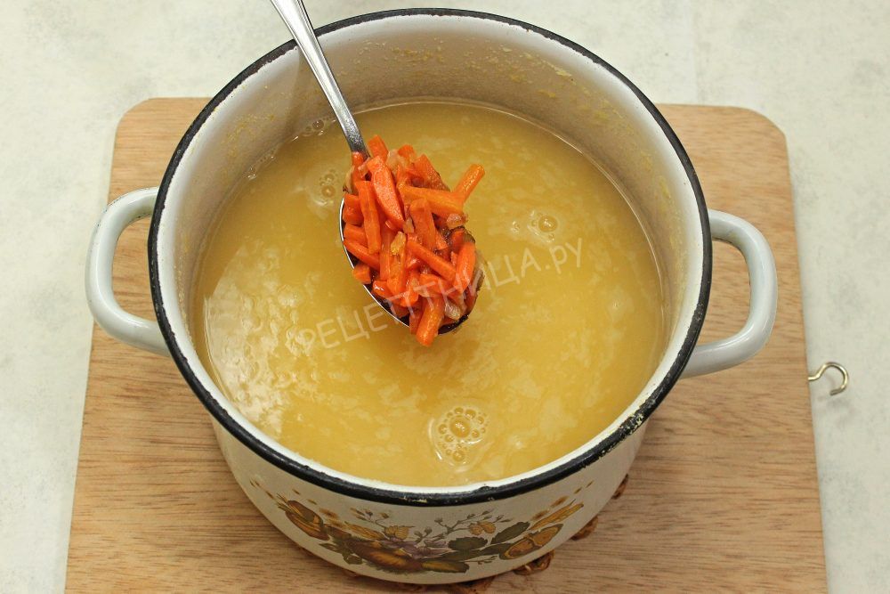 Гороховый суп с тушенкой - фото шаг 7