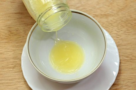 Салат из свежей капусты с лимонной заправкой - фото шаг 3