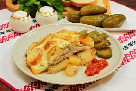 Картошка запеченная с мясом и сыром в духовке - фото шаг 9