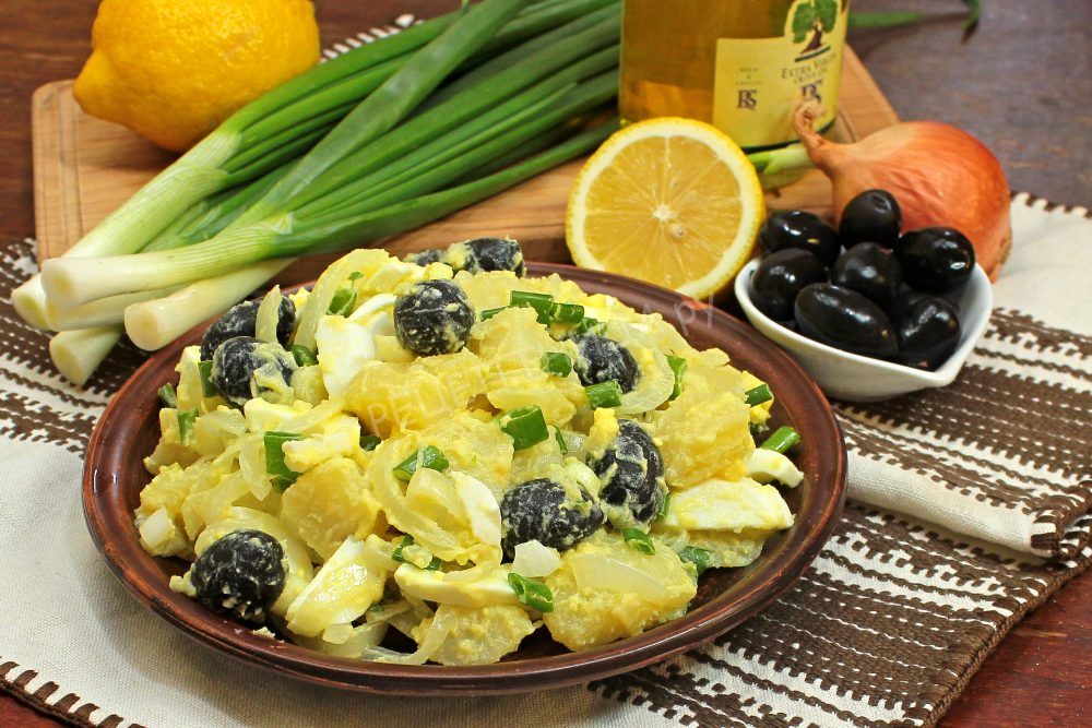 Картофельный салат с маслинами и луком - фото шаг 11