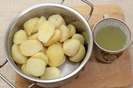 Картофельное пюре с чесноком и укропом - фото шаг 3