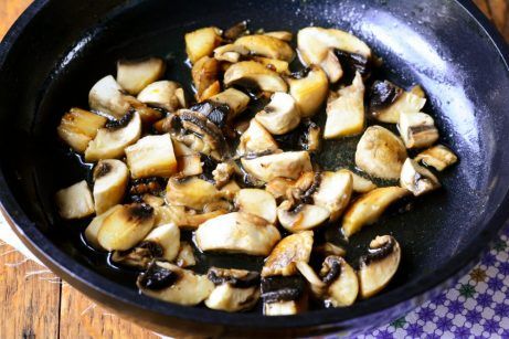 Жареная картошка с грибами - фото шаг 3