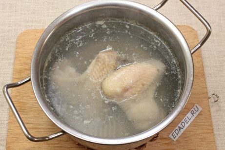 Суп из куриных крылышек с вермишелью - фото шаг 1