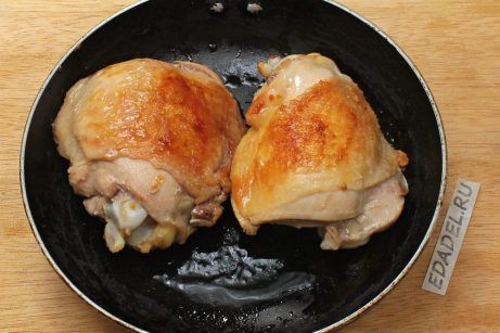 Жареная курица с чесночно-сметанным соусом - фото шаг 3