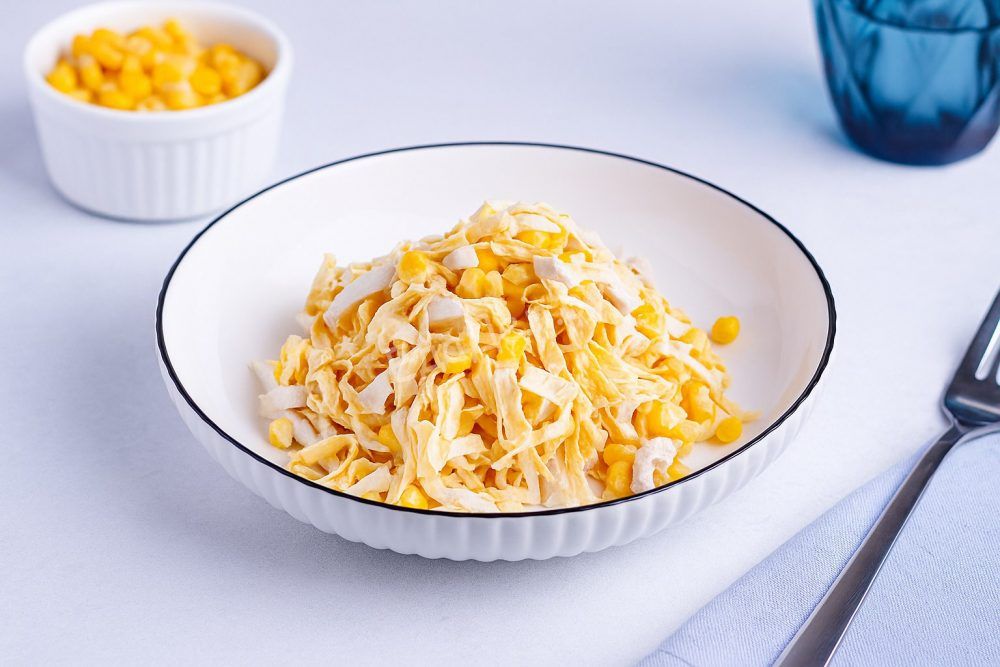 Блинный салат с курицей